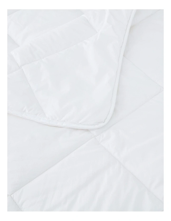 Sheridan Deluxe Australian Wool All Seasons Quilt 5 Sheridan Deluxe Australian Wool All Seasons Quilt - Image 3