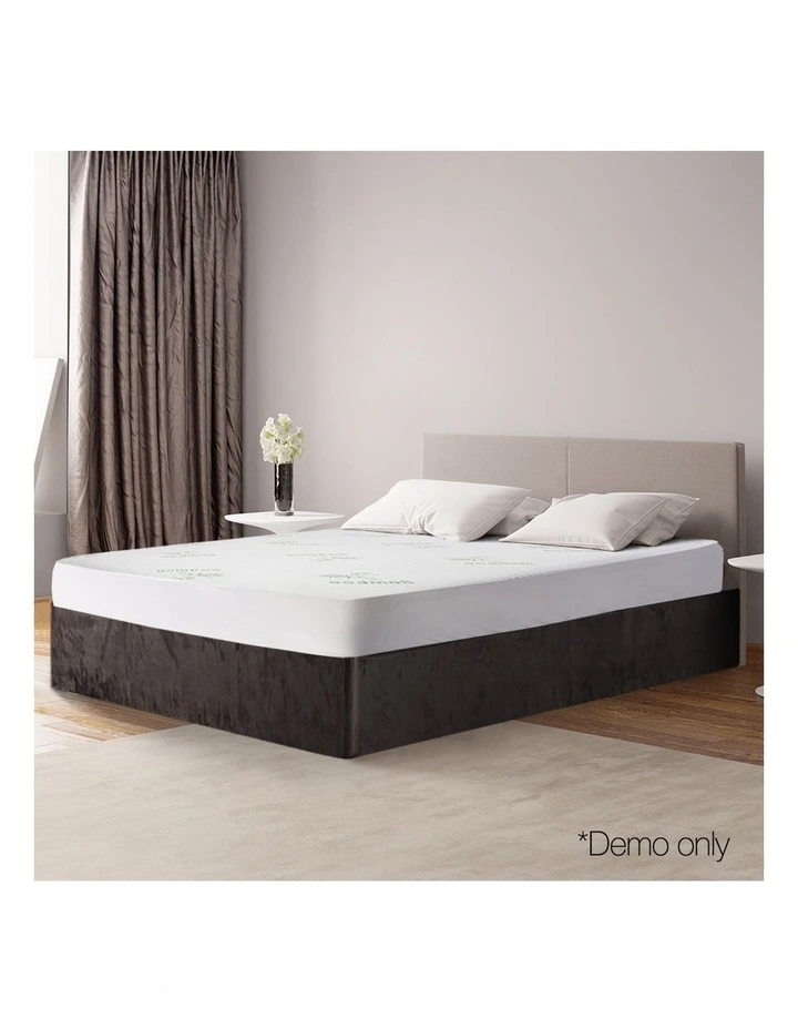 Giselle Bedding Bamboo Mattress Protector Queen 5 Giselle Bedding Bamboo Mattress Protector Queen - Image 3